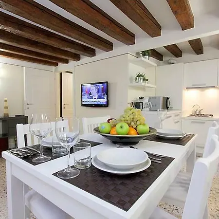 Alberto Apartment In Venice-2